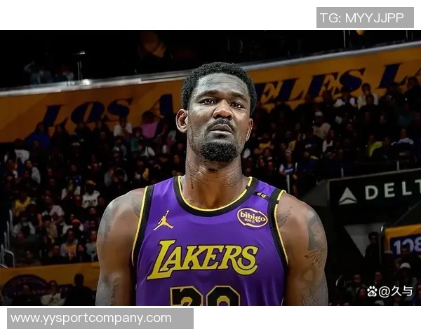 文班亚马两次对阵湖人六犯离场巧合引发热议