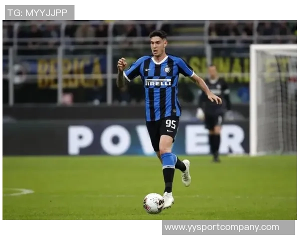 巴萨考虑引进巴斯托尼但面临财政压力难以实现转会